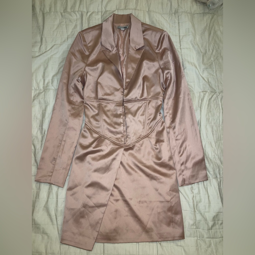 Fashion Nova Champagne colored Satin Long Sleeve Collared Dress